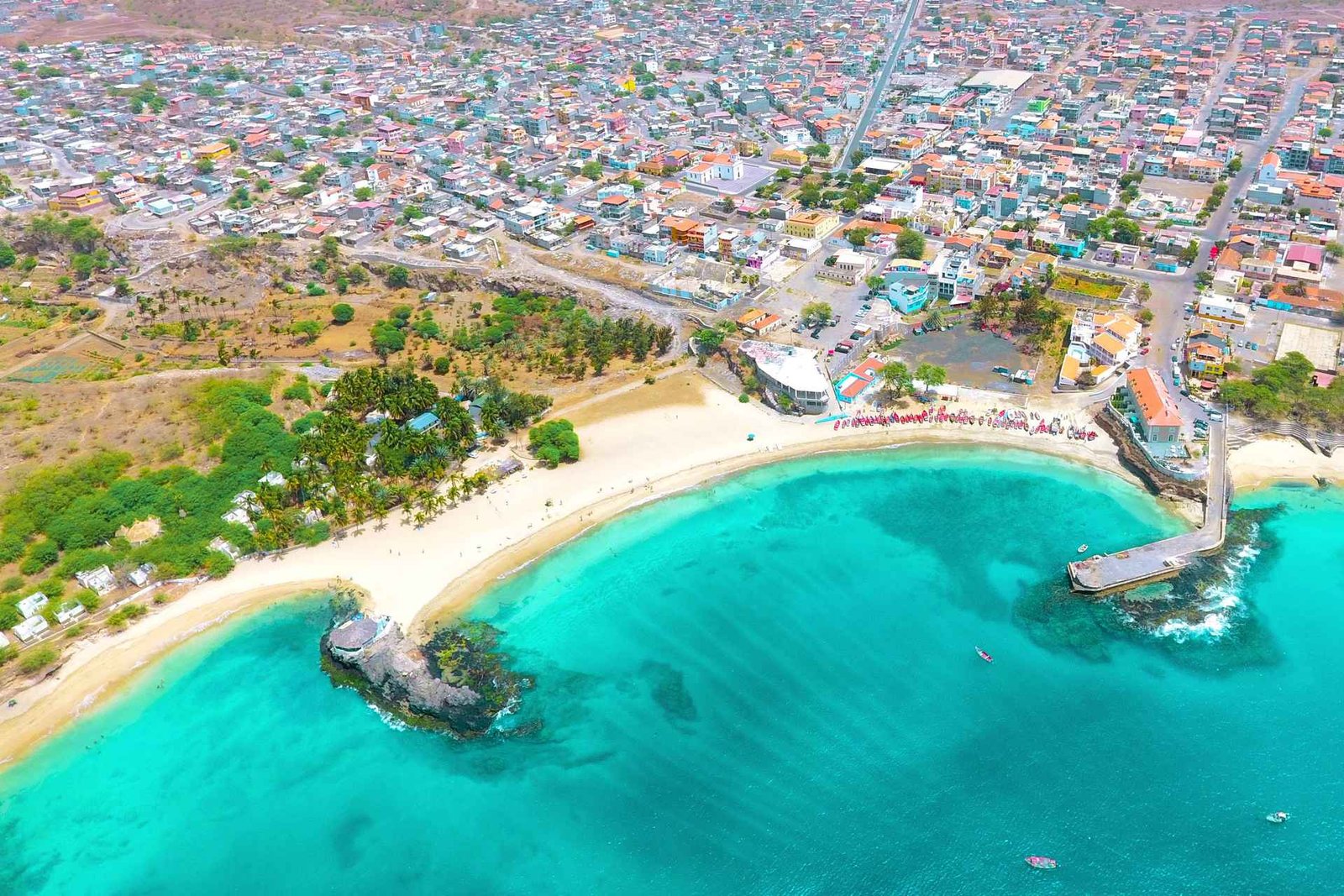 Praia : Visite de l'île de Santiago avec dégustations et plage de Tarrafal